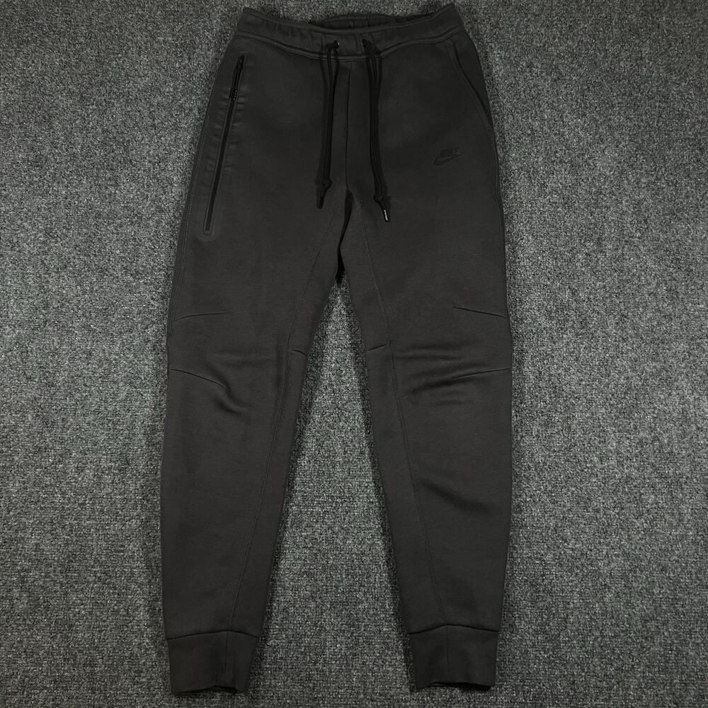 Nike Tech Fleece Jogger Pants Men's Small Gray Slim Fit Tapered Gym FQ1884-060